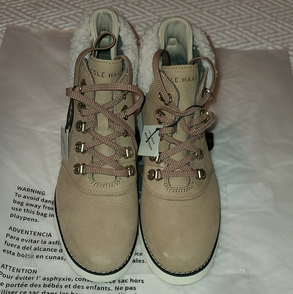 NWOB COLE HAAN BOOTS